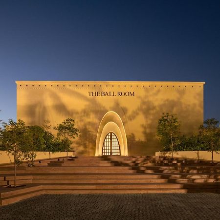 Time Square Resort & Spa Bhuj Extérieur photo