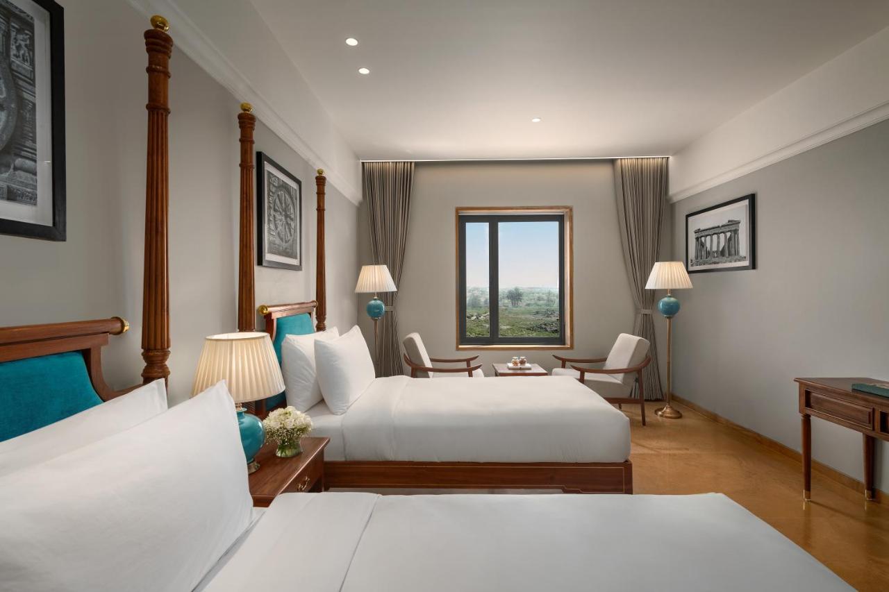 Time Square Resort & Spa Bhuj Extérieur photo