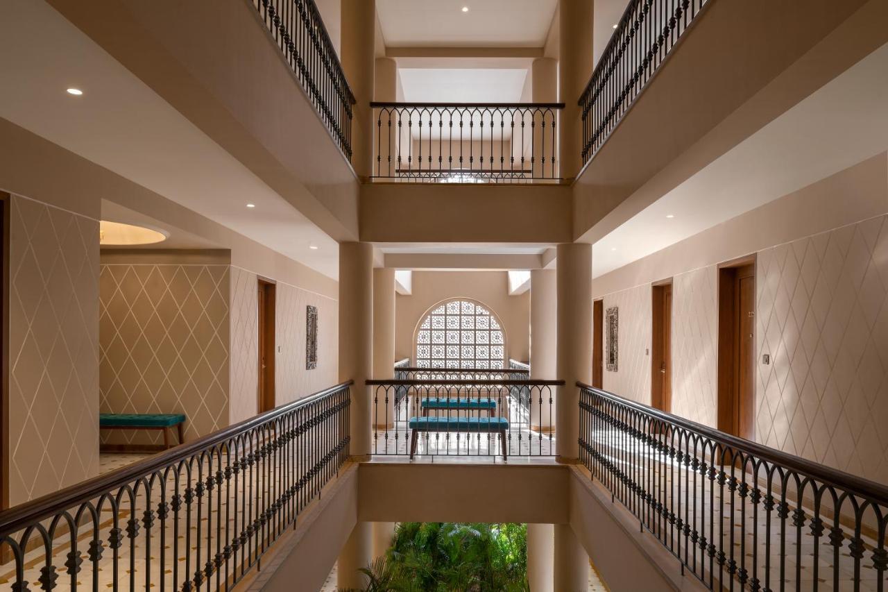 Time Square Resort & Spa Bhuj Extérieur photo