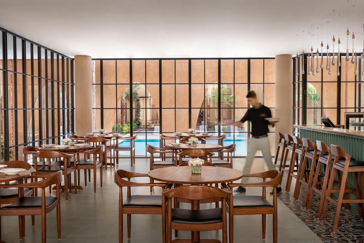Time Square Resort & Spa Bhuj Extérieur photo
