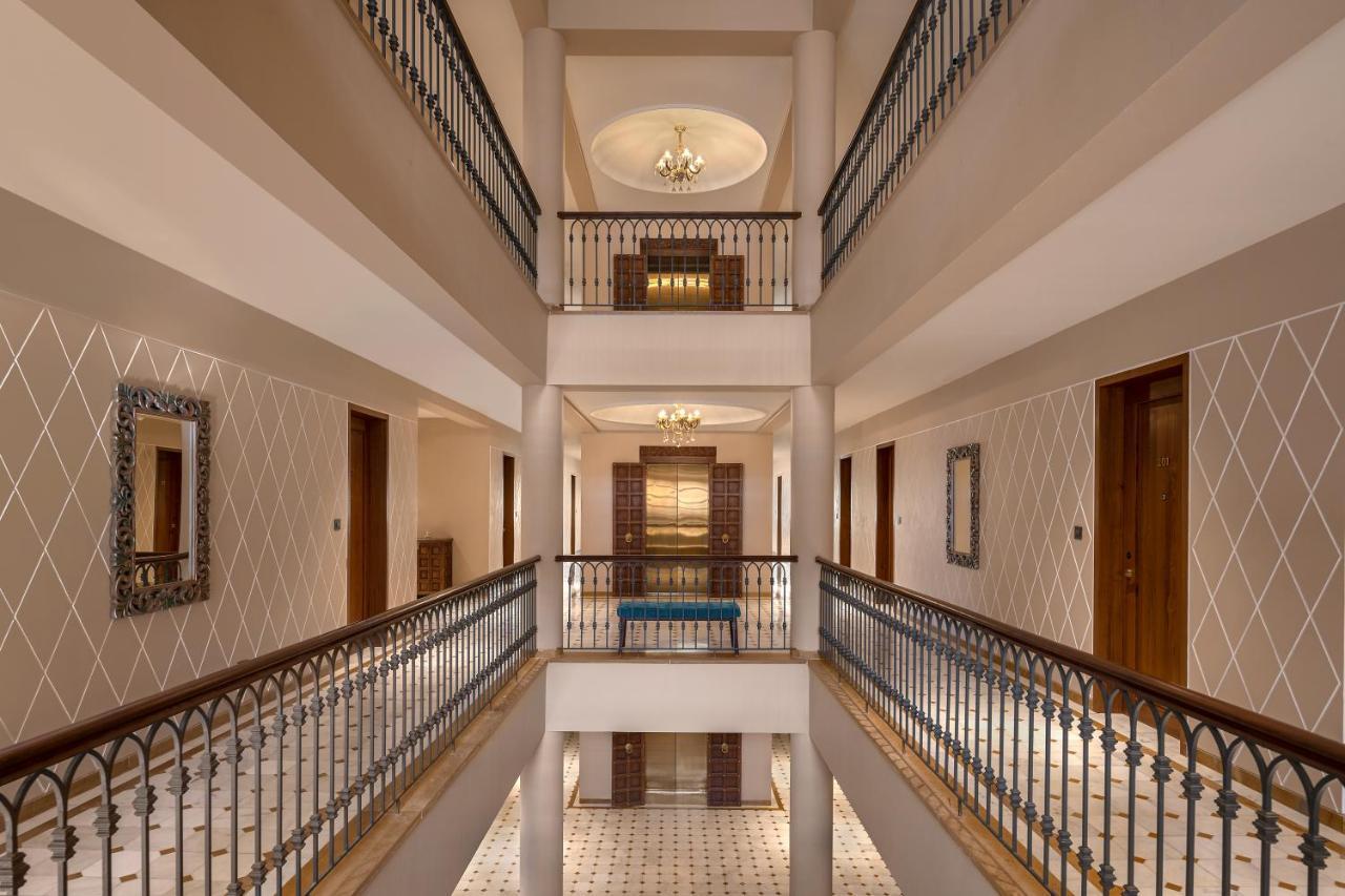Time Square Resort & Spa Bhuj Extérieur photo