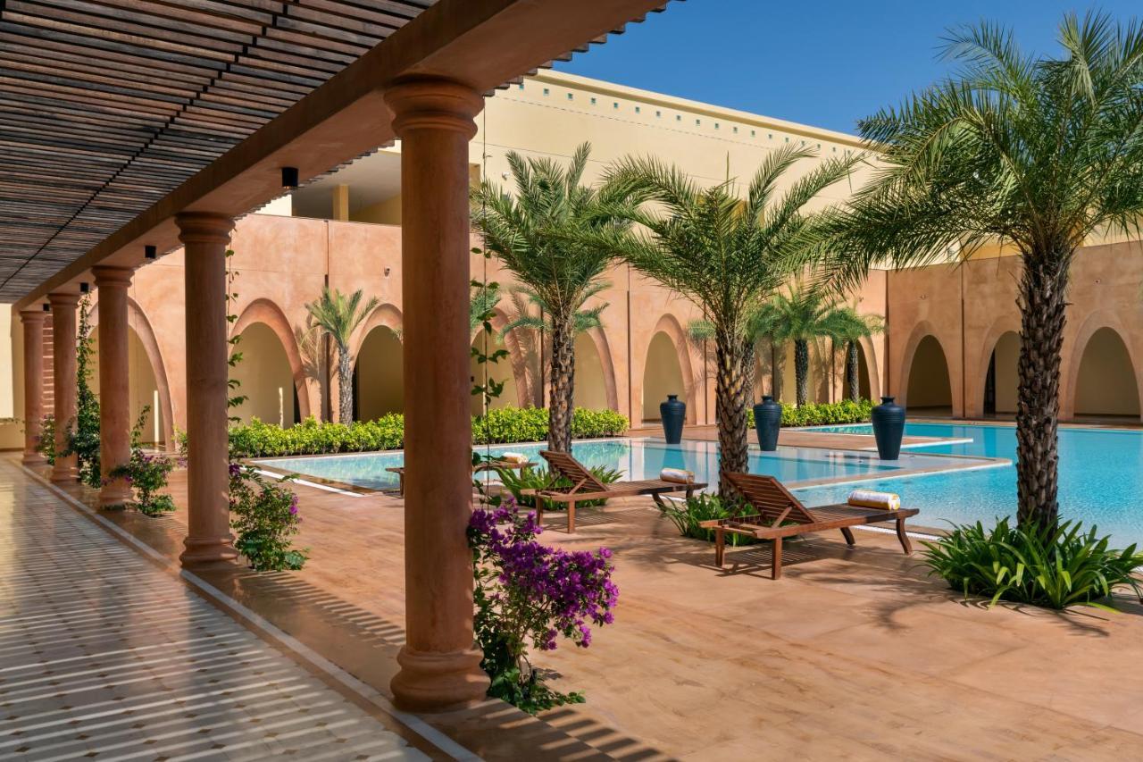 Time Square Resort & Spa Bhuj Extérieur photo