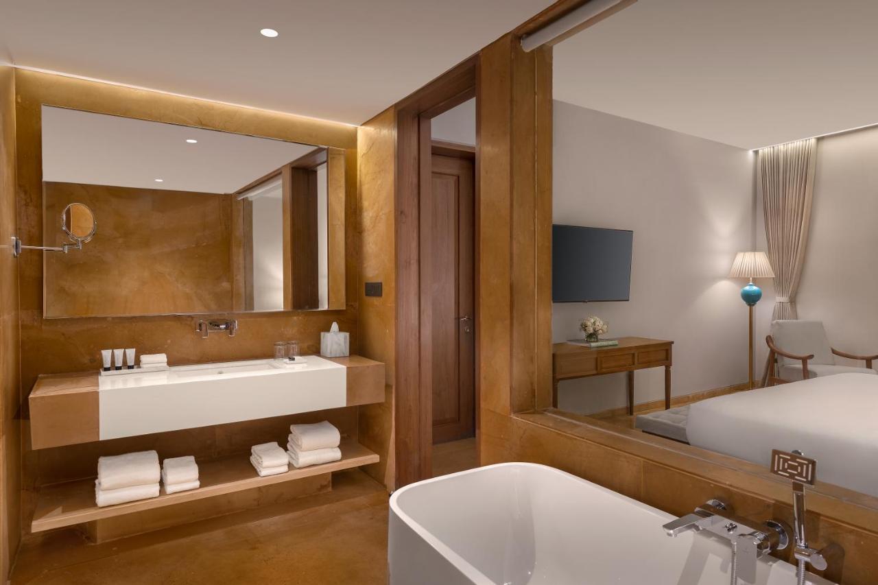 Time Square Resort & Spa Bhuj Extérieur photo