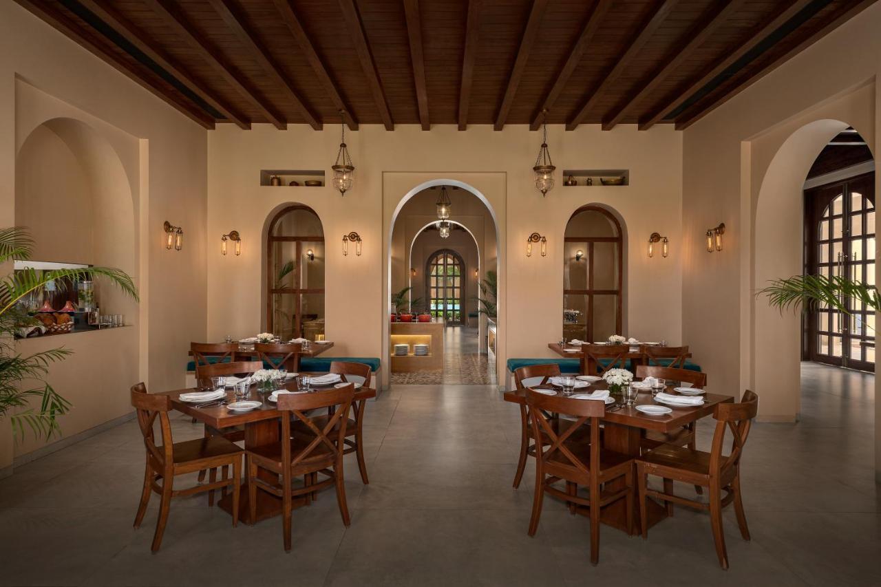 Time Square Resort & Spa Bhuj Extérieur photo