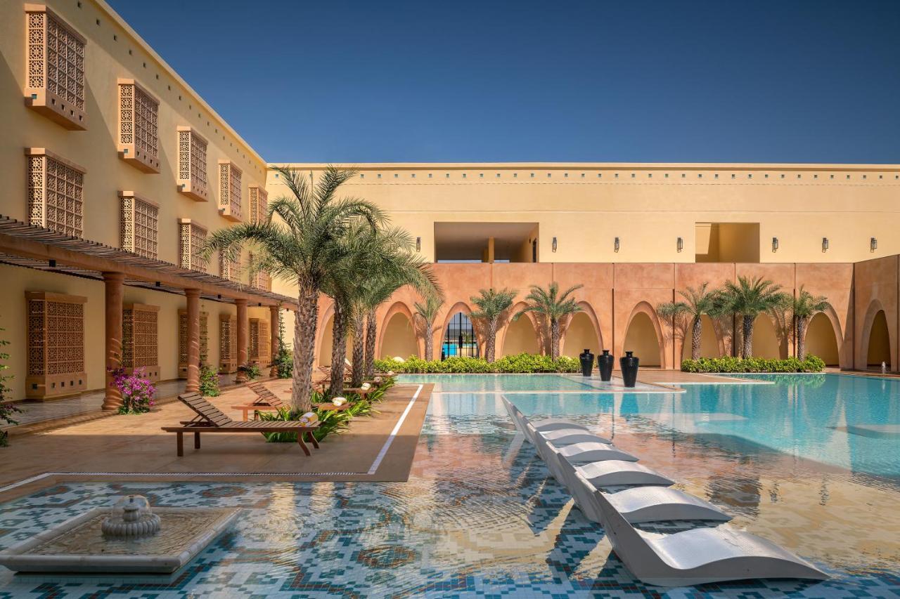 Time Square Resort & Spa Bhuj Extérieur photo